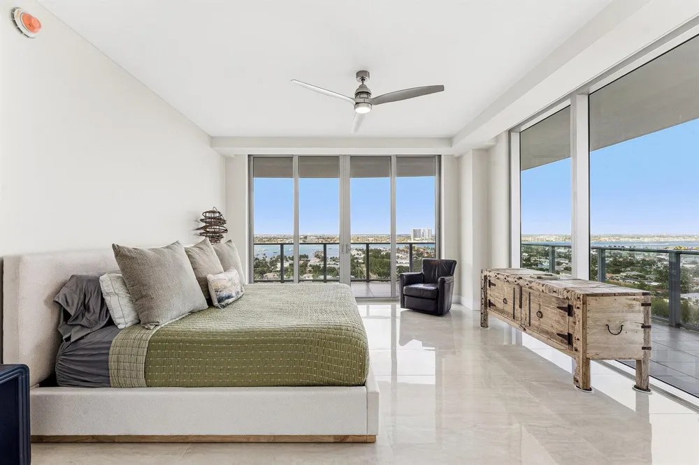 3100 Ocean Drive #1702p Singer Island, FL 33404
