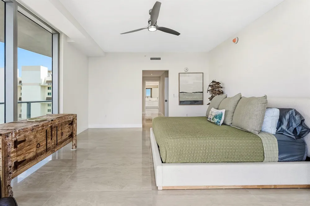 3100 Ocean Drive #1702p Singer Island, FL 33404