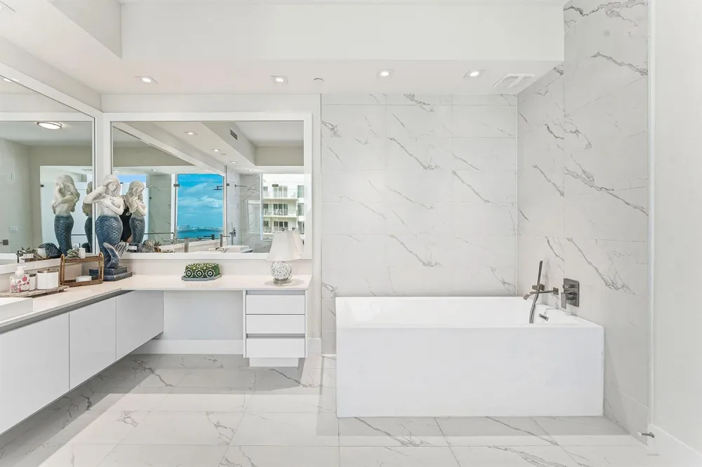 3100 Ocean Drive #1702p Singer Island, FL 33404