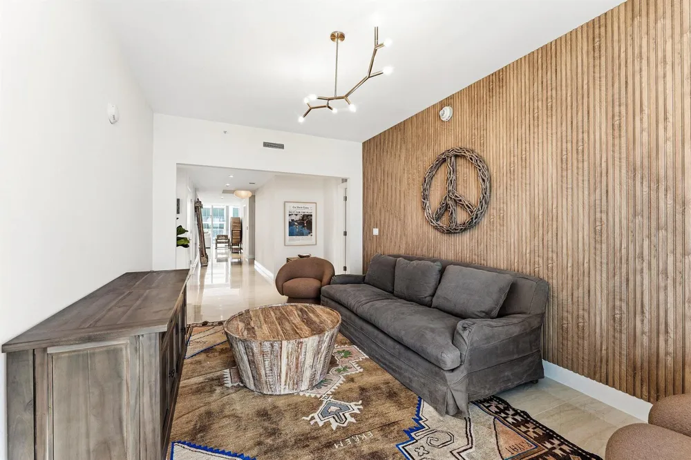 3100 Ocean Drive #1702p Singer Island, FL 33404