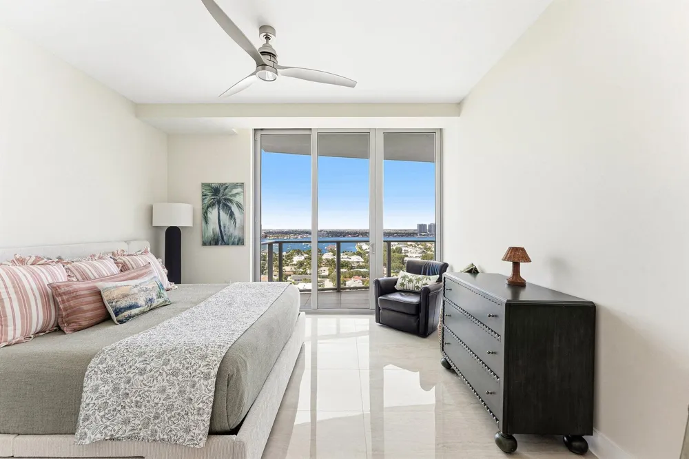 3100 Ocean Drive #1702p Singer Island, FL 33404