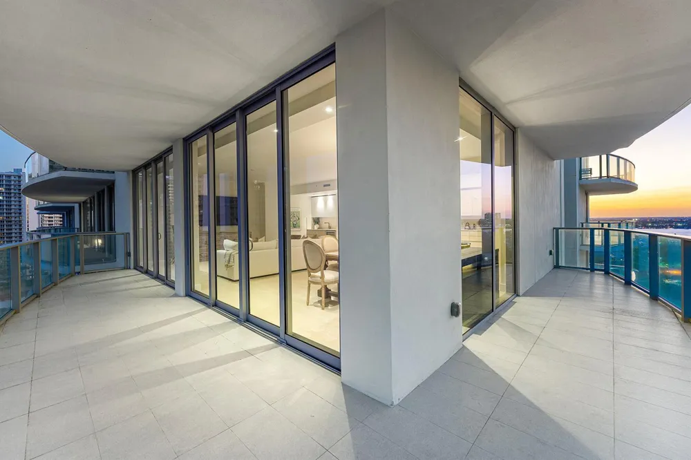 3100 Ocean Drive #1702p Singer Island, FL 33404