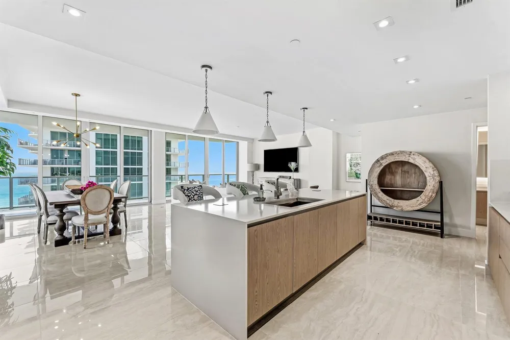 3100 Ocean Drive #1702p Singer Island, FL 33404