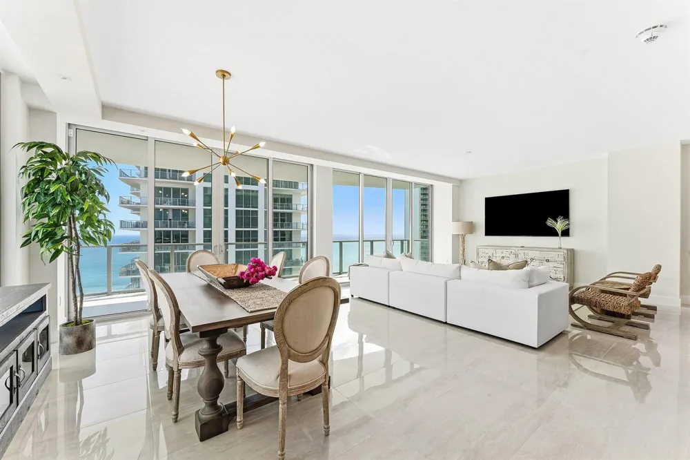 3100 Ocean Drive #1702p Singer Island, FL 33404