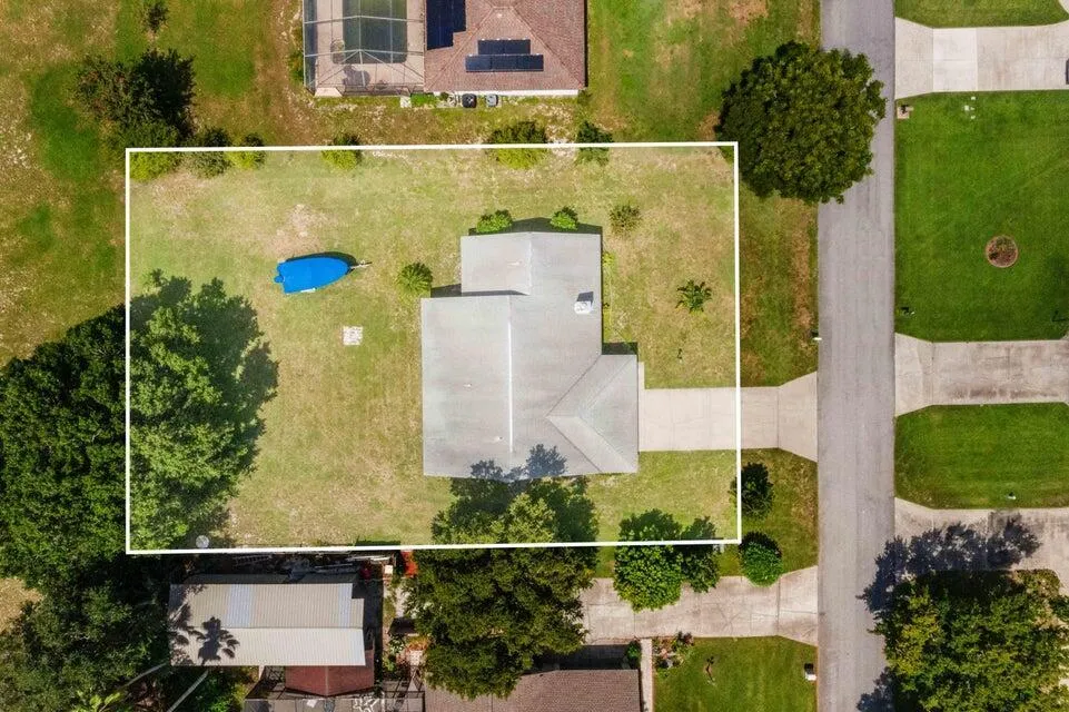 910 Liberty Lane 