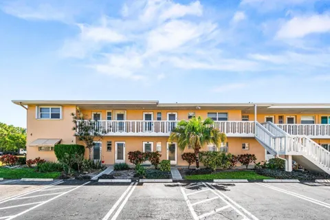 2121 NE 1st Court #202