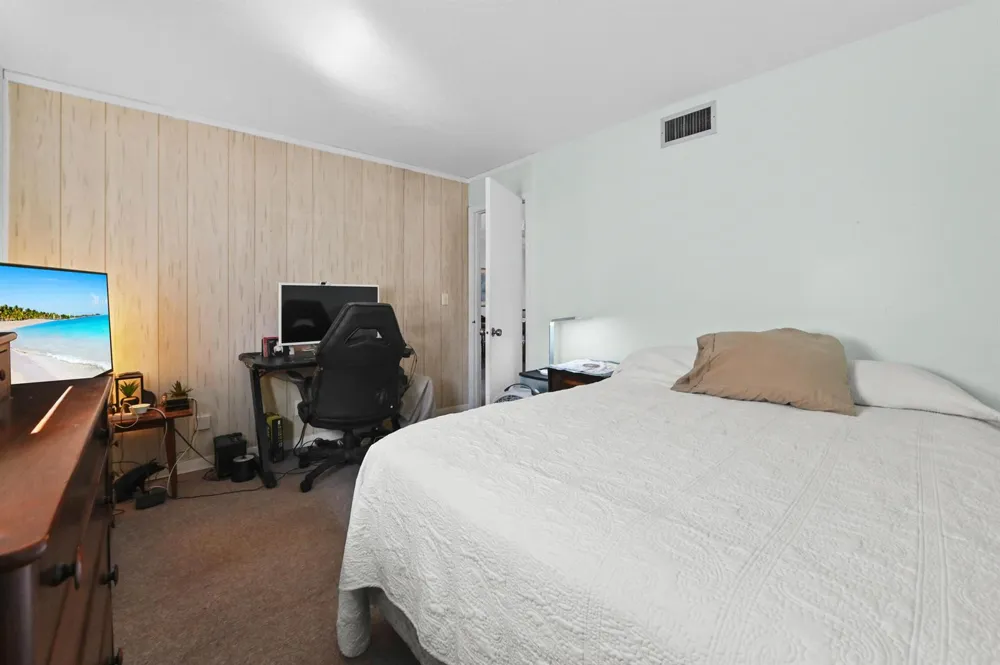 721 Lori Drive #313 Palm Springs, FL 33461