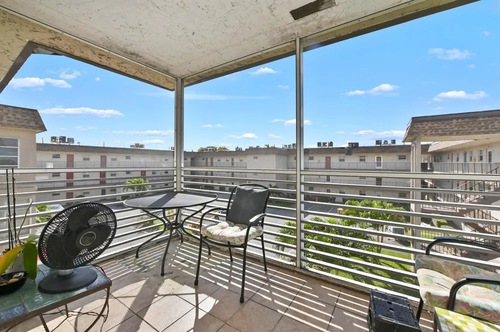 721 Lori Drive #313 Palm Springs, FL 33461