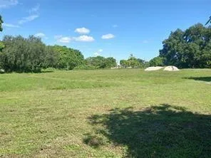 2014 NW 28th Street Oakland Park, FL 33311