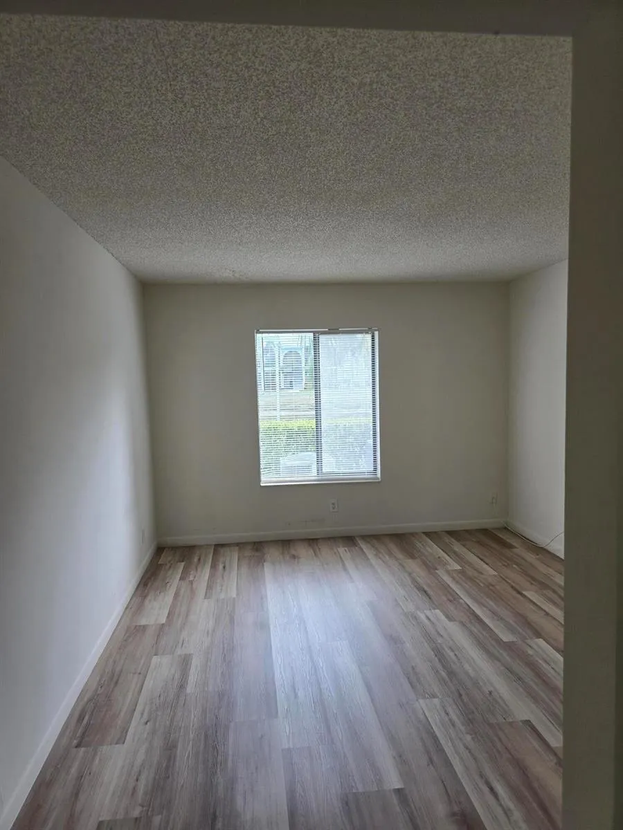 1106 Green Pine Boulevard #F1 West Palm Beach, FL 33409