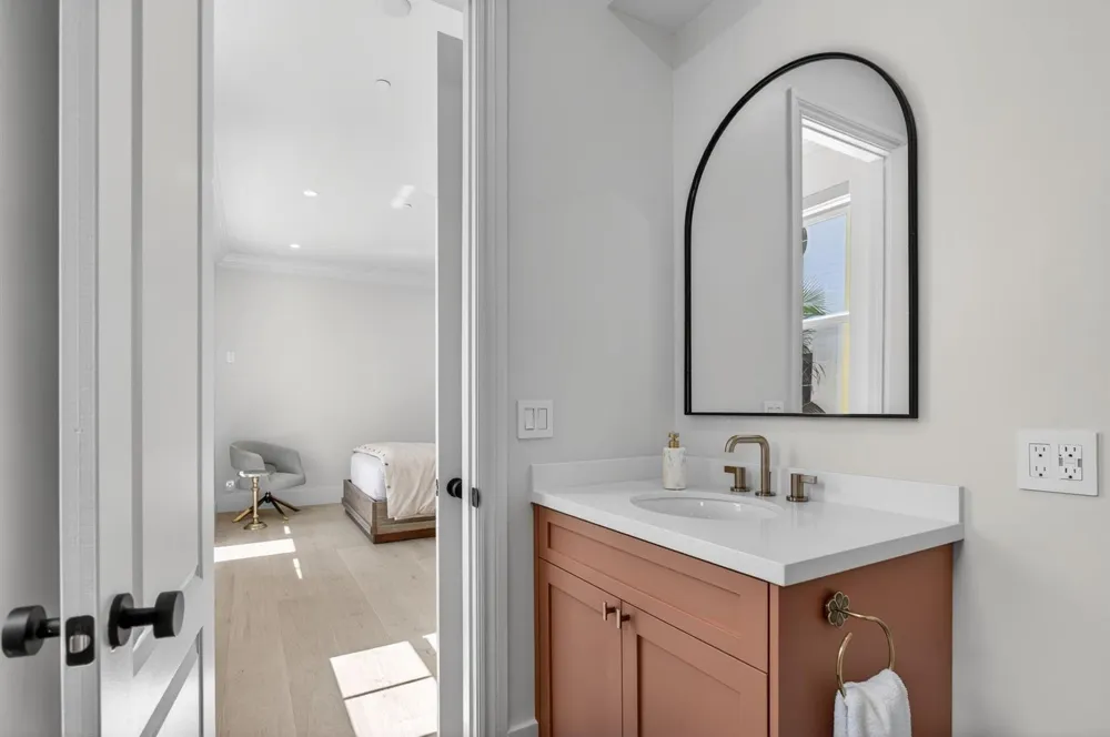 4332 Seagrape Drive #7 Lauderdale By The Sea, FL 33308