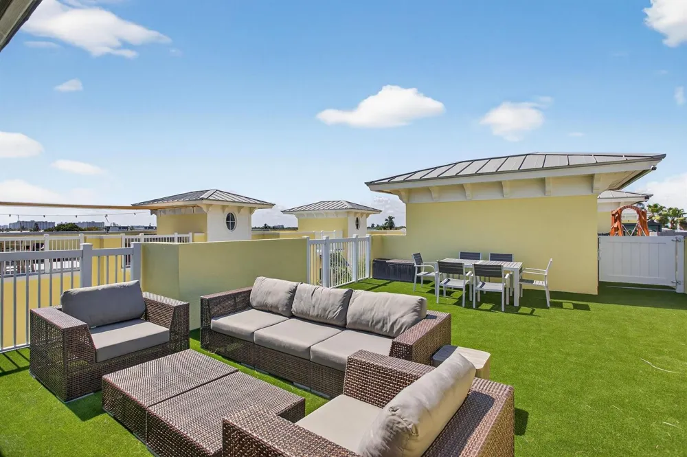 4332 Seagrape Drive #7 Lauderdale By The Sea, FL 33308