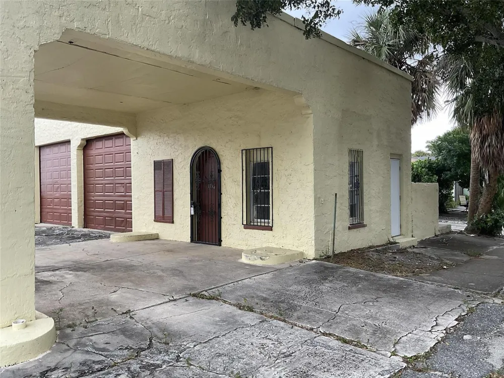 3712 S Olive Avenue West Palm Beach, FL 33405