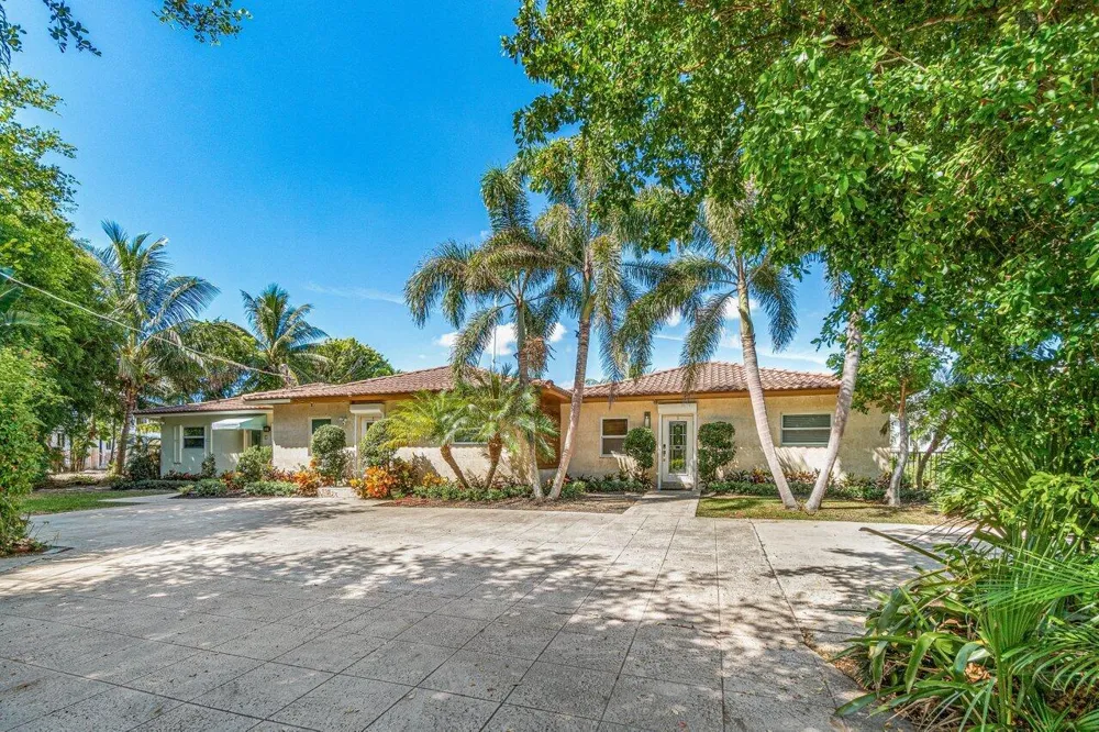 1124 Highland Beach Drive #2 Highland Beach, FL 33487