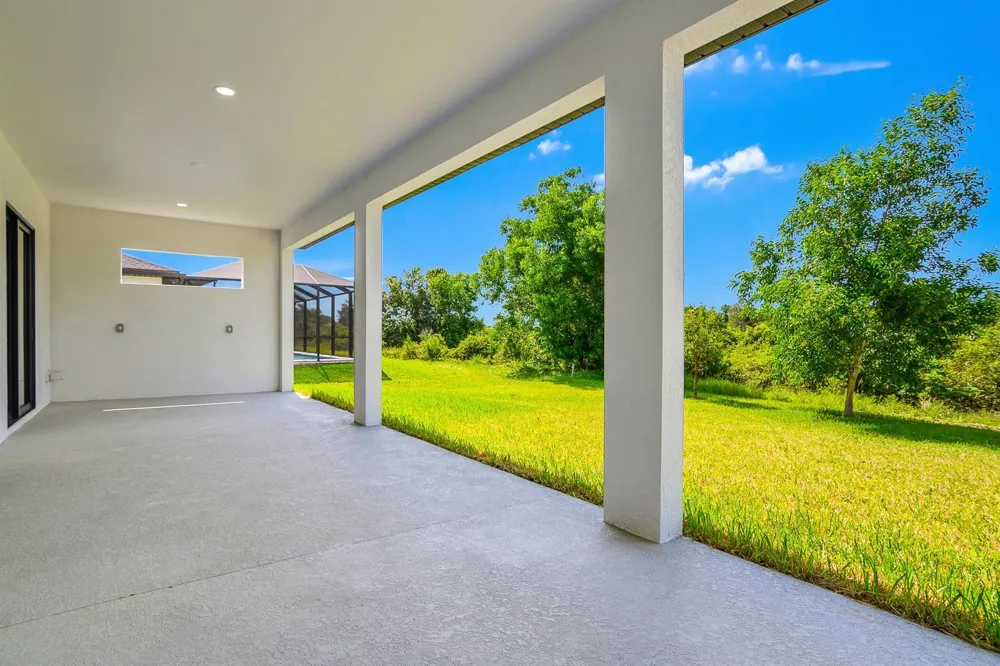 3410 NW 39th Lane Cape Coral, FL 33993