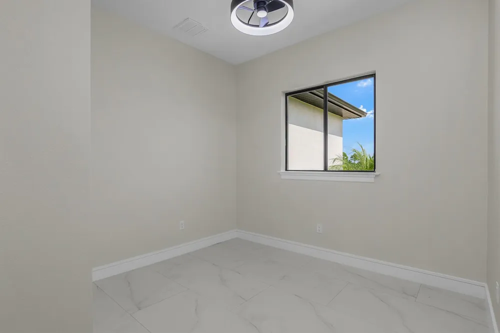 3410 NW 39th Lane Cape Coral, FL 33993