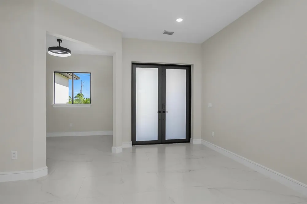 3410 NW 39th Lane Cape Coral, FL 33993