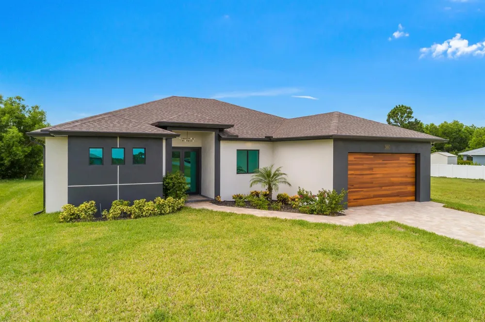 3410 NW 39th Lane Cape Coral, FL 33993