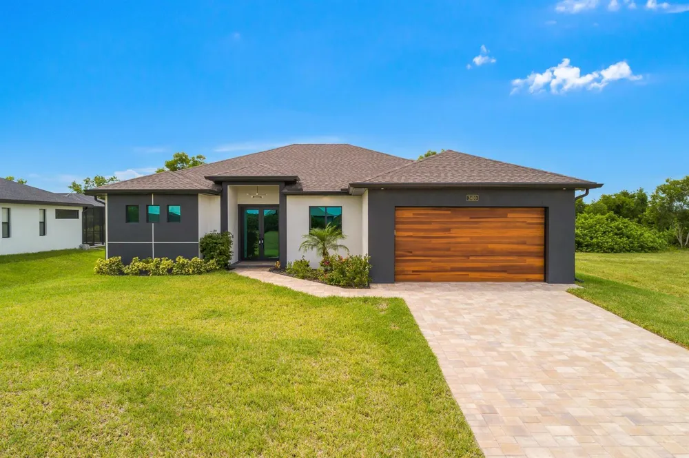 3410 NW 39th Lane Cape Coral, FL 33993