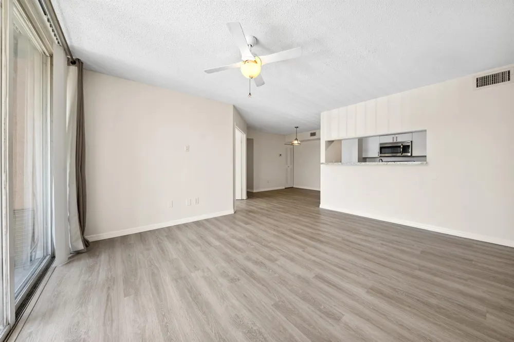 117 Yacht Club Way #205 Hypoluxo, FL 33462