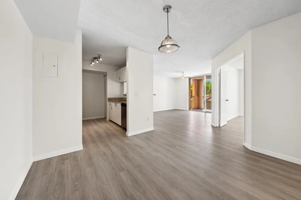 117 Yacht Club Way #205 Hypoluxo, FL 33462