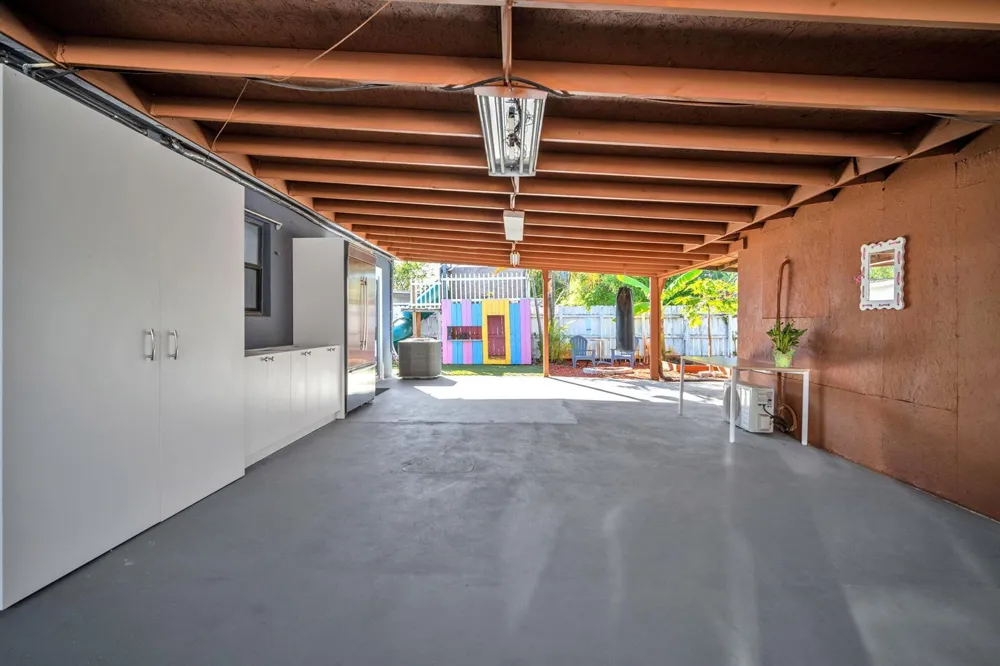 7151 Taft Street Hollywood, FL 33024