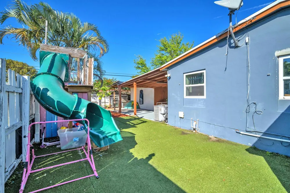 7151 Taft Street Hollywood, FL 33024