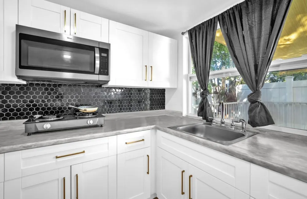 7151 Taft Street Hollywood, FL 33024