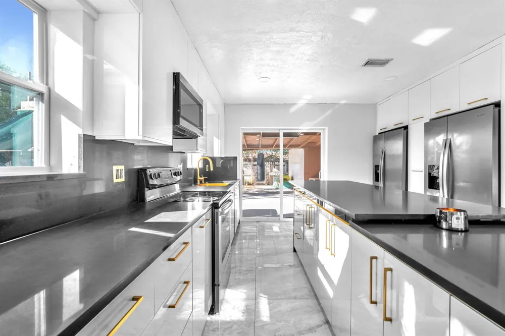 7151 Taft Street Hollywood, FL 33024
