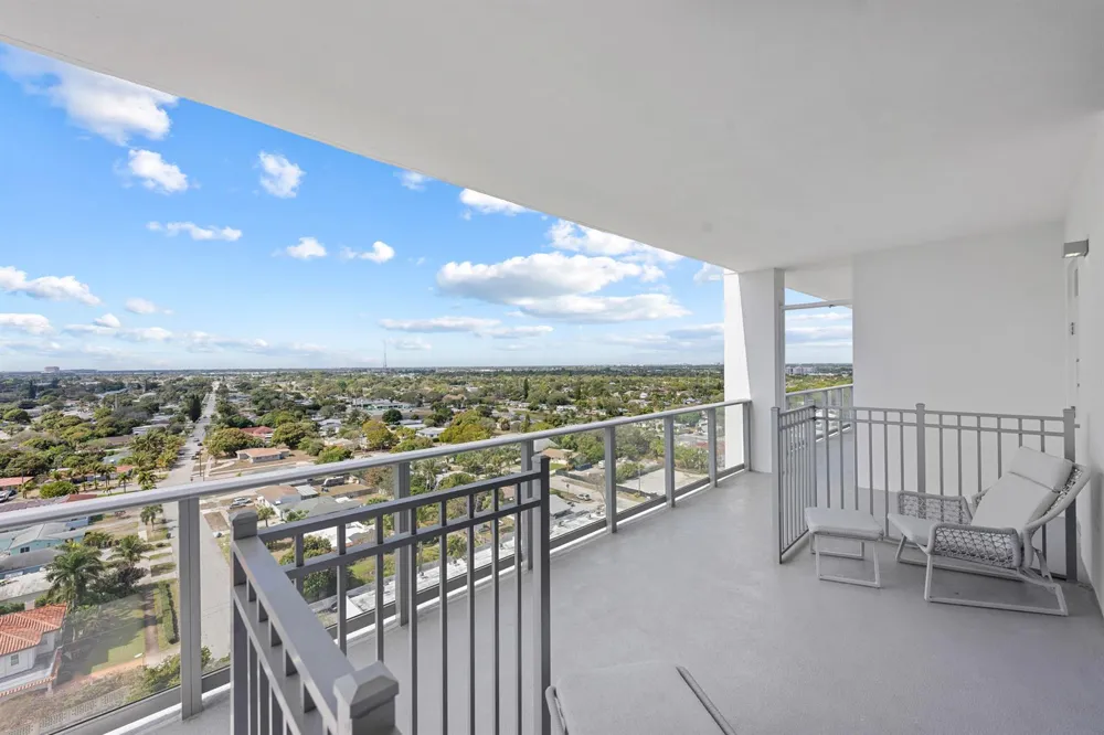 220 Lake Shore Drive #1410 Lake Park, FL 33403