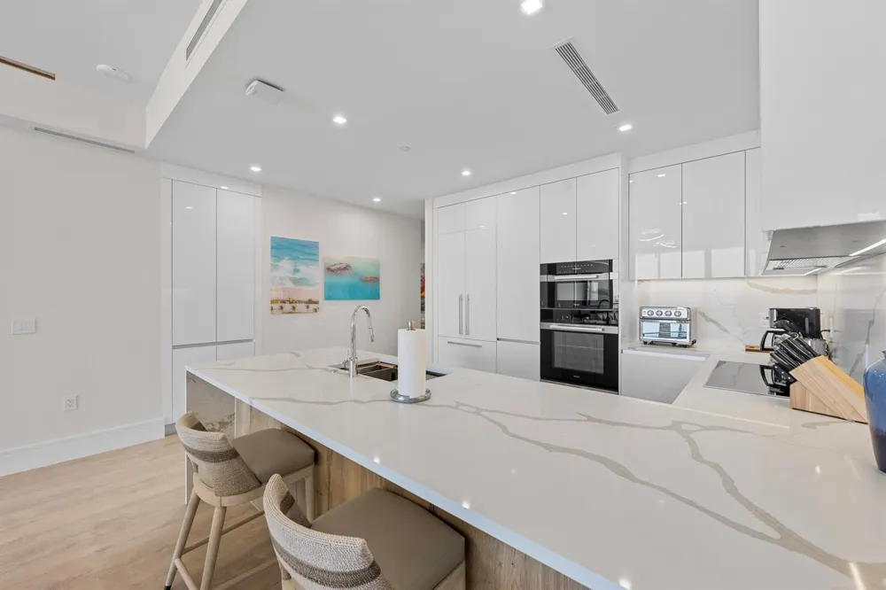 220 Lake Shore Drive #1410 Lake Park, FL 33403