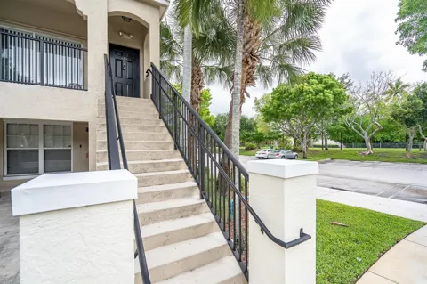 5800 W Sample Road #308