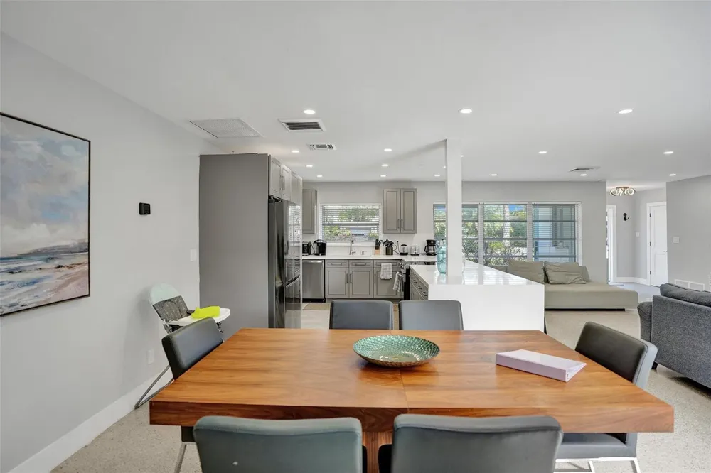 260 Allenwood Drive Lauderdale By The Sea, FL 33308