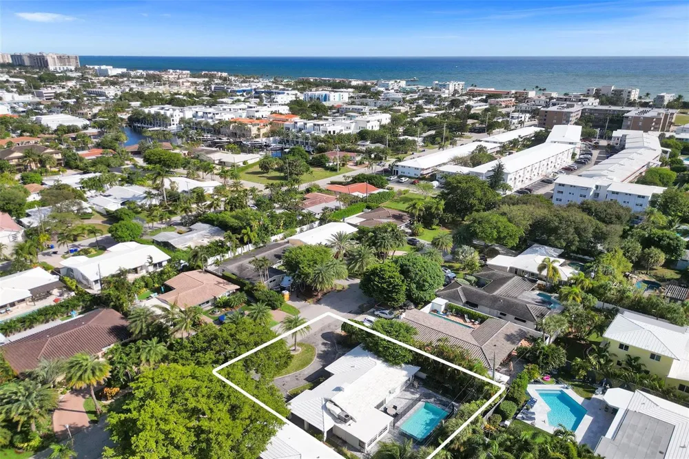 260 Allenwood Drive Lauderdale By The Sea, FL 33308