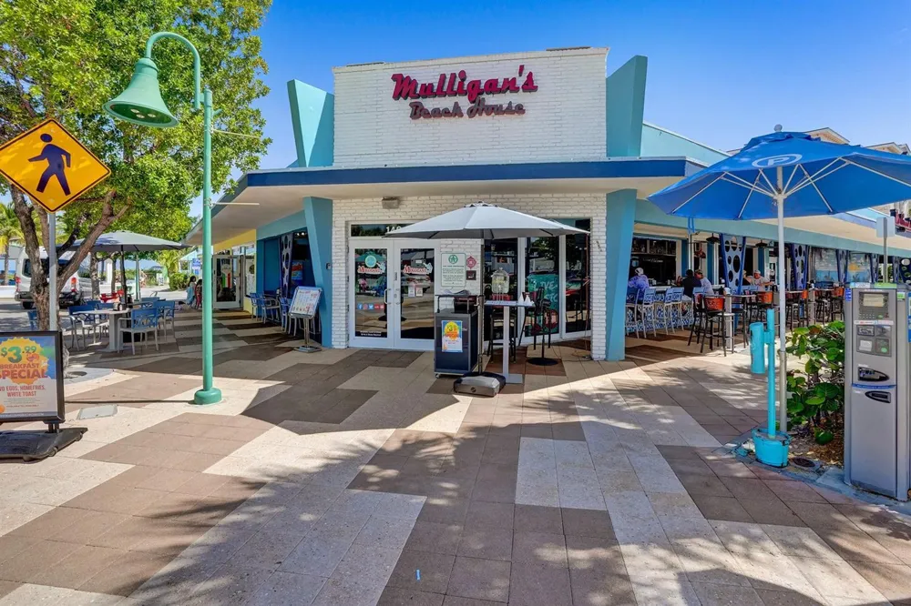 260 Allenwood Drive Lauderdale By The Sea, FL 33308