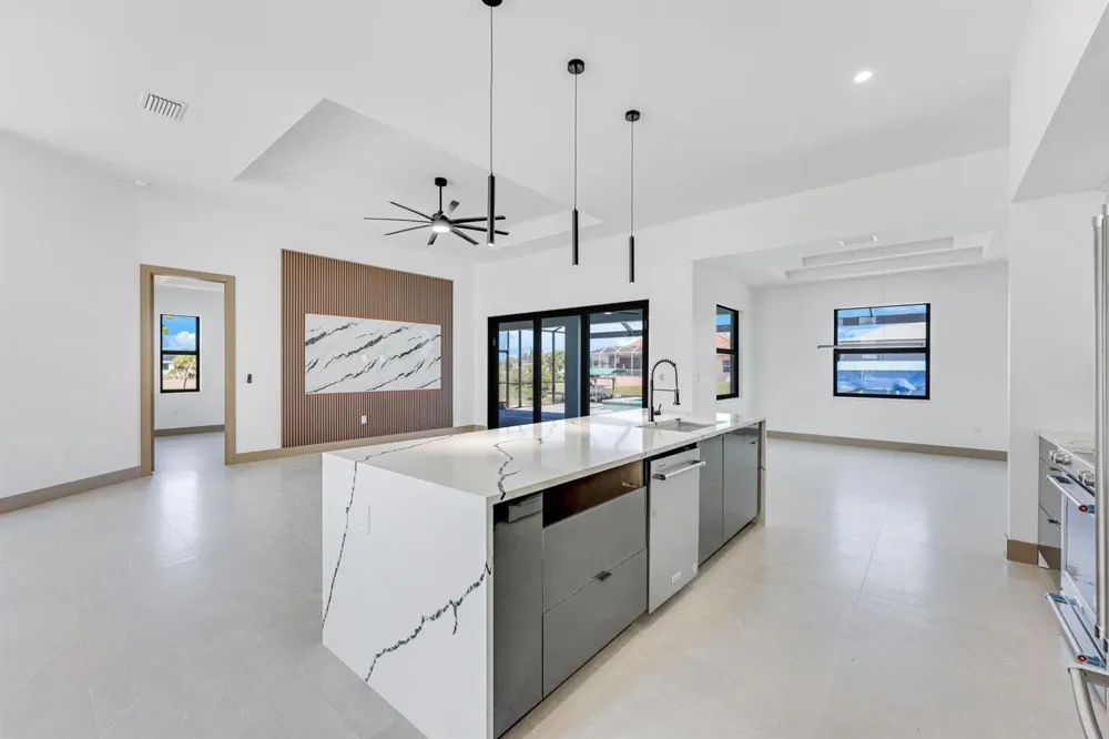 1925 NW 34th Place Cape Coral, FL 33993