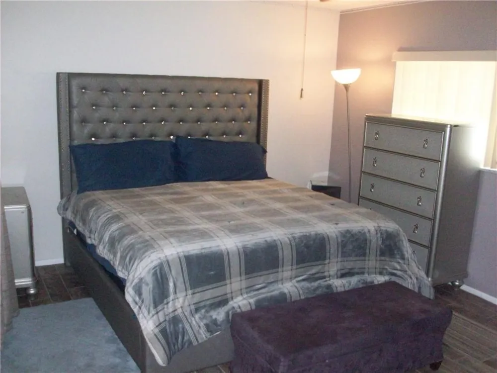5039 NW 42 STREET Lauderdale Lakes, FL 33319