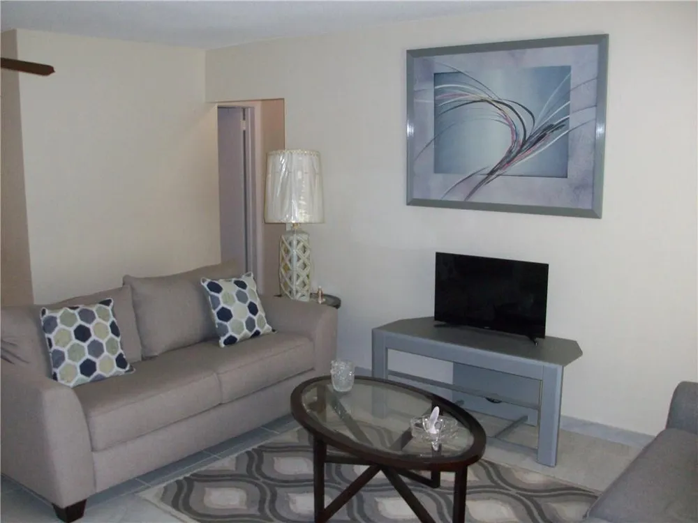 5039 NW 42 STREET Lauderdale Lakes, FL 33319