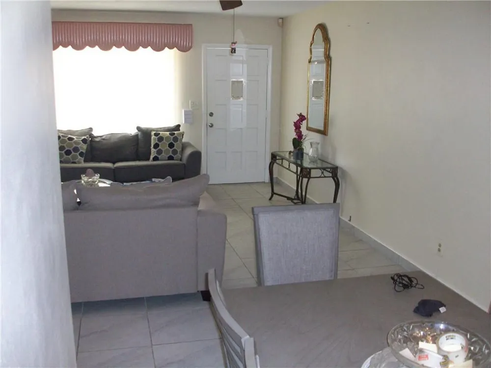 5039 NW 42 STREET Lauderdale Lakes, FL 33319