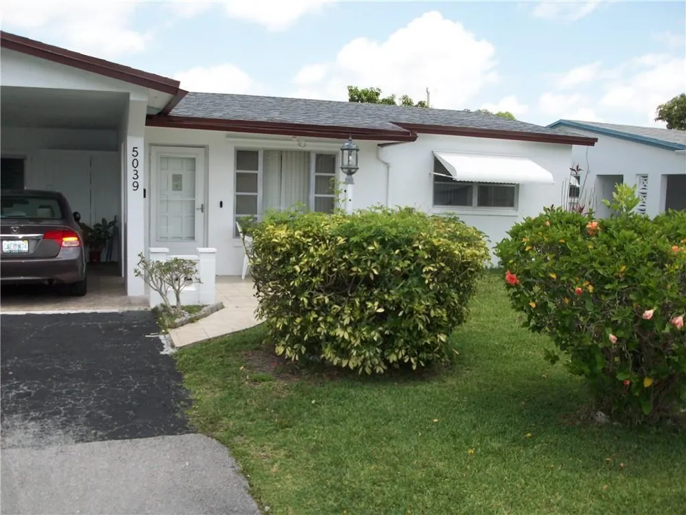 5039 NW 42 STREET Lauderdale Lakes, FL 33319