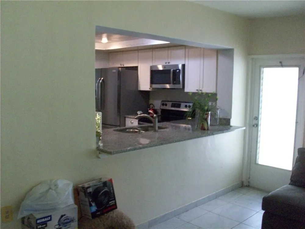 5039 NW 42 STREET Lauderdale Lakes, FL 33319
