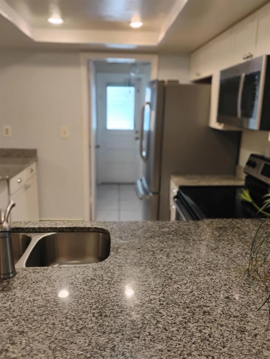 5039 NW 42 STREET Lauderdale Lakes, FL 33319