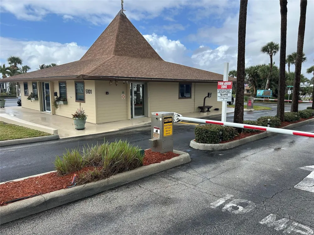 5306 Keel Way Hutchinson Island, FL 34949