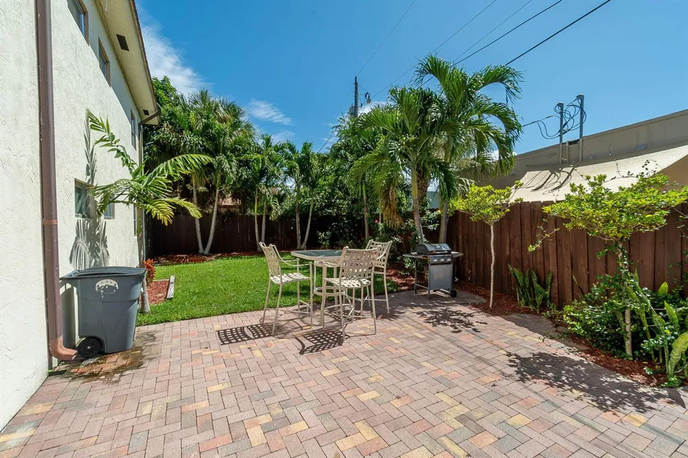 308 Southwind Court #8 North Palm Beach, FL 33408