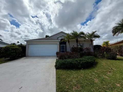 6295 33rd Manor