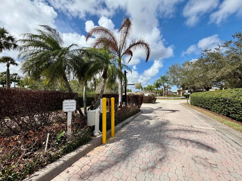6295 33rd Manor Vero Beach, FL 32966