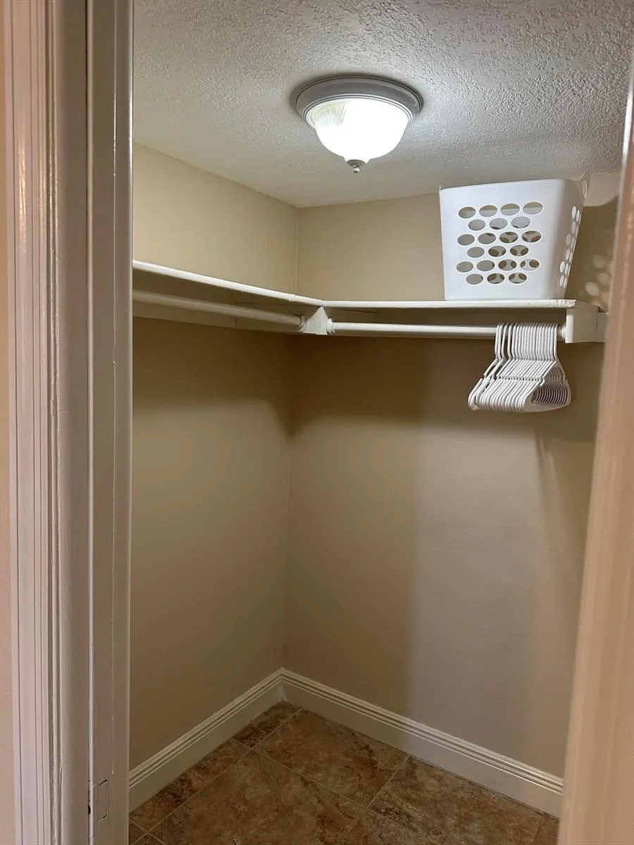 801 Hummingbird Way #201 North Palm Beach, FL 33408