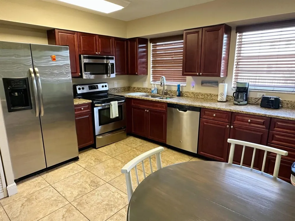 801 Hummingbird Way #201 North Palm Beach, FL 33408