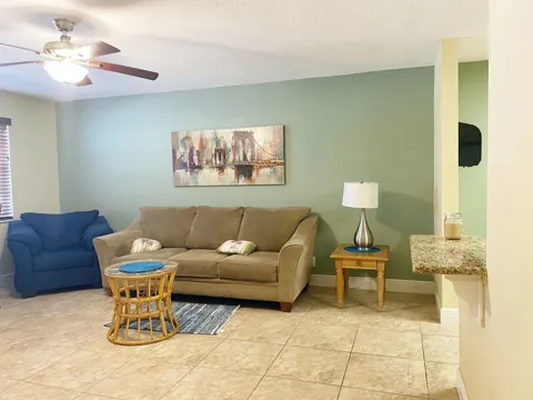 801 Hummingbird Way #205