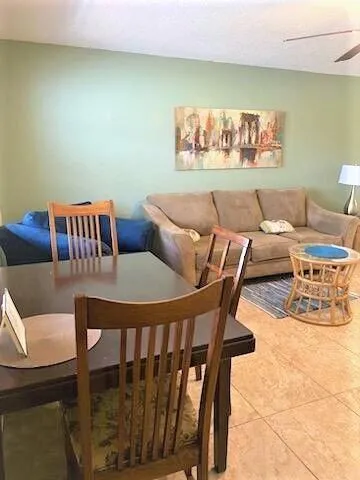 801 Hummingbird Way #205 North Palm Beach, FL 33408